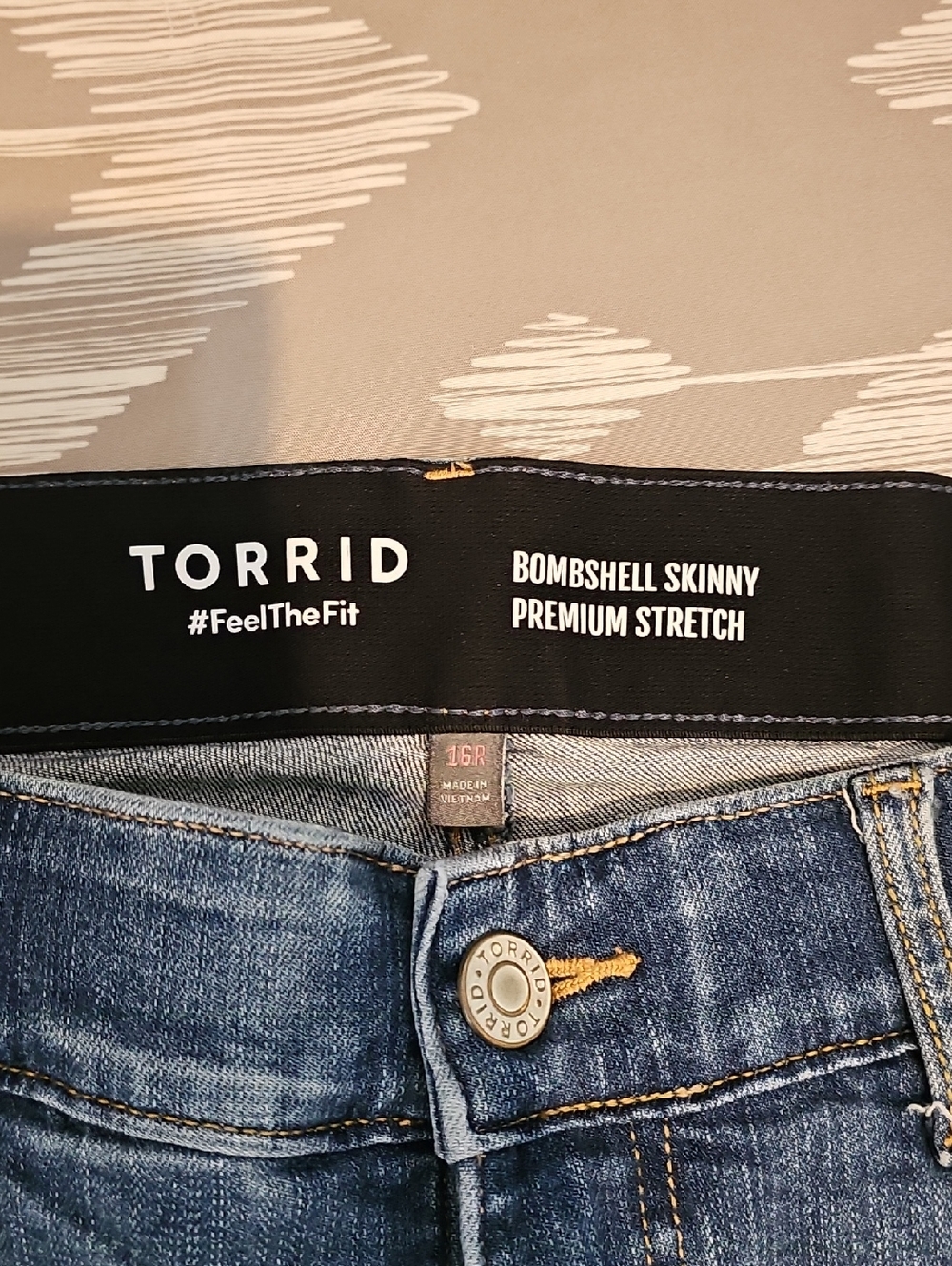Torrid Bombshell Classic Blue Skinny Jeans - Picture 2 of 4